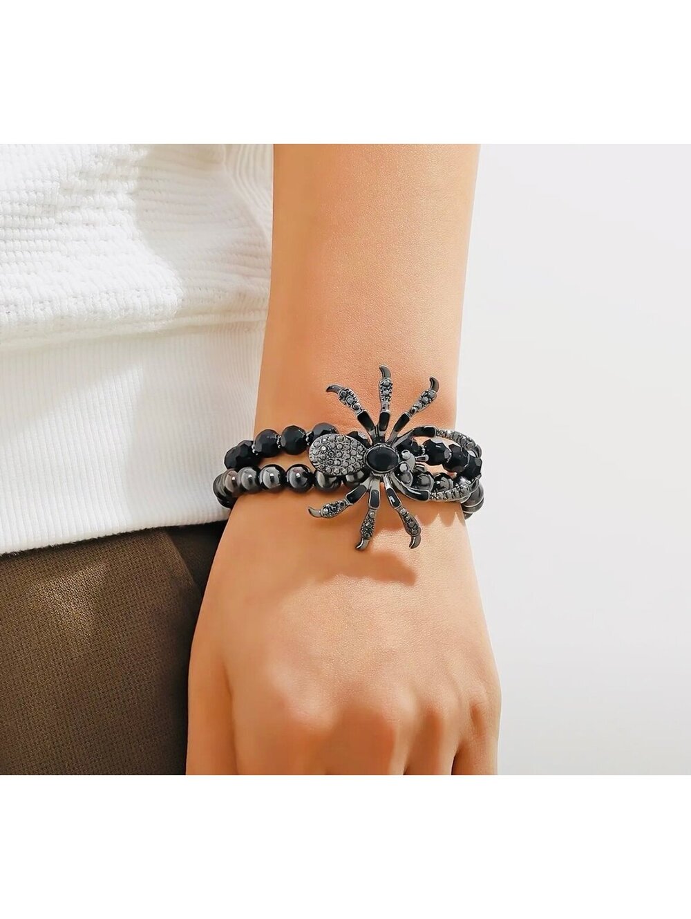 New - Fun ! - Retro Style Beaded Spider Design Fashion Bracelet